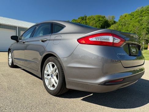 Used 2014 Ford Fusion SE FWD image 7