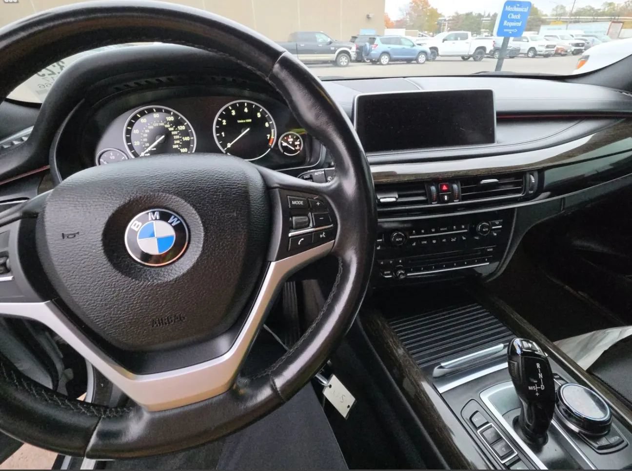Used 2017 BMW X5 xDrive50i AWD/4WD image 6