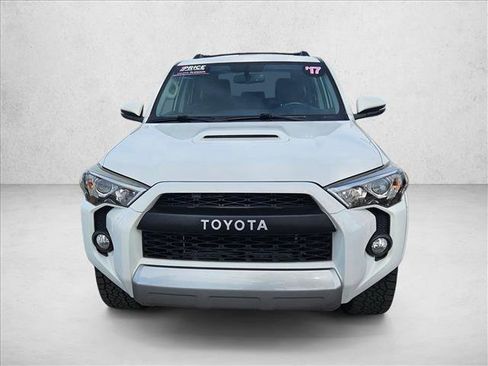 Used 2017 Toyota 4Runner TRD Off-Road Premium image 2