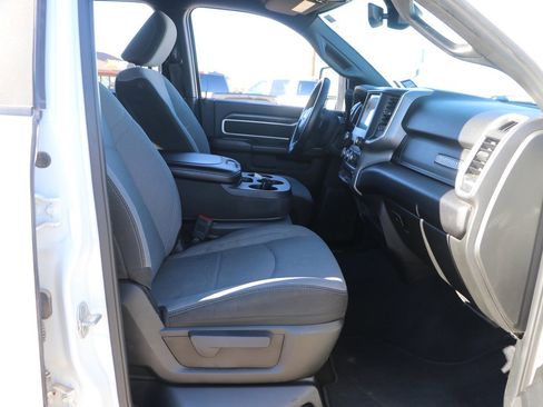 Used 2024 RAM 2500 Big Horn image 30