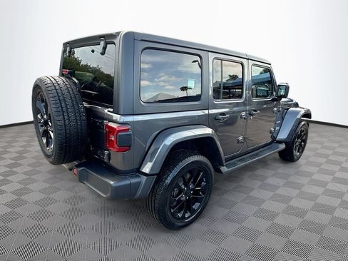 Used 2023 Jeep Wrangler Unlimited Sahara w/ Cold Weather Group AWD/4WD image 6