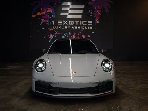 Used 2026 Porsche 911 Carrera RWD image 4