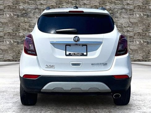 Used 2022 Buick Encore Preferred w/ Safety Package AWD/4WD image 5