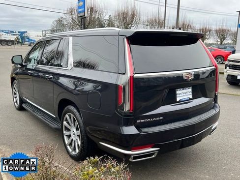 Used 2022 Cadillac Escalade ESV Premium Luxury Platinum image 5