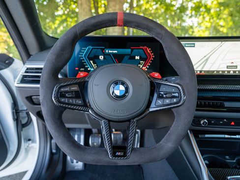 Used 2025 BMW M2 w/ Lighting Package image 24