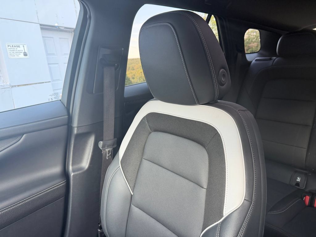Used 2024 Chevrolet Blazer EV LT AWD/4WD image 20