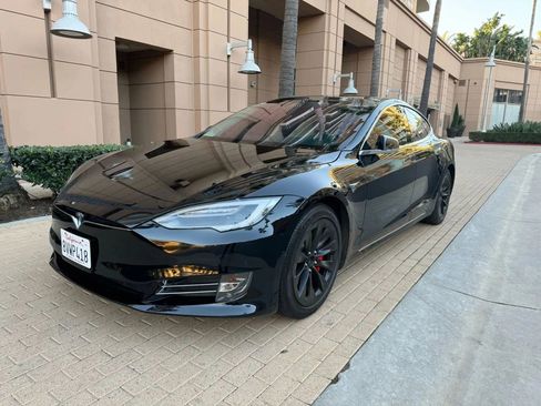 Used 2017 Tesla Model S 75 image 3