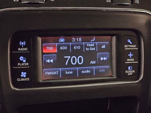 Used 2019 Dodge Journey SE w/ Premium Group image 18