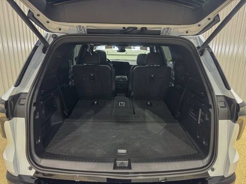 Used 2026 Chevrolet Traverse RS AWD/4WD image 22