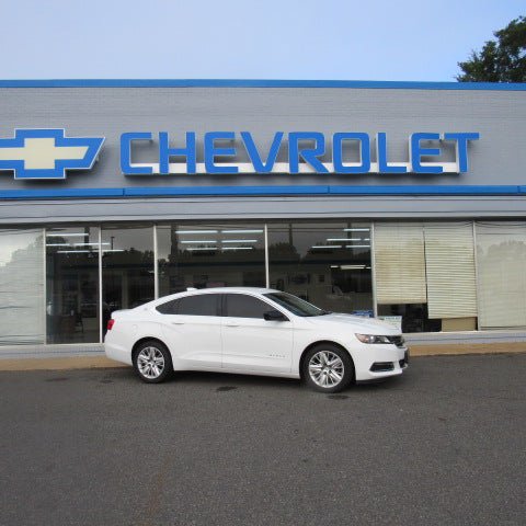 Used 2018 Chevrolet Impala LS FWD image 1