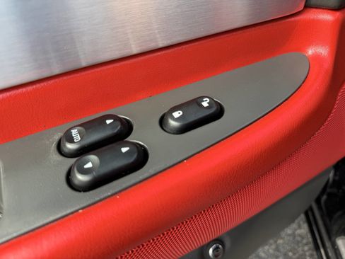 Used 2002 Ford Thunderbird Deluxe image 14