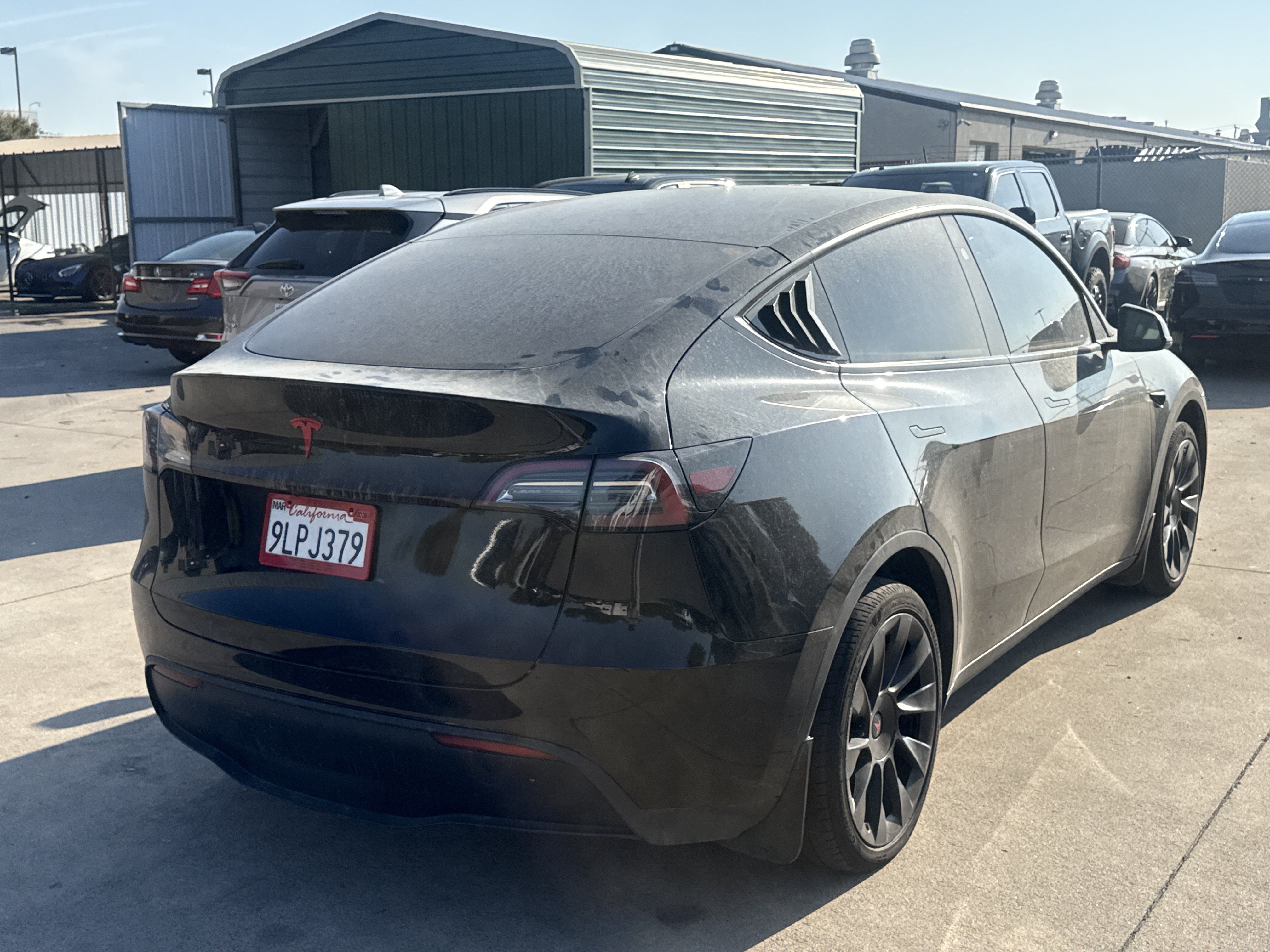 Used 2024 Tesla Model Y Long Range RWD image 2