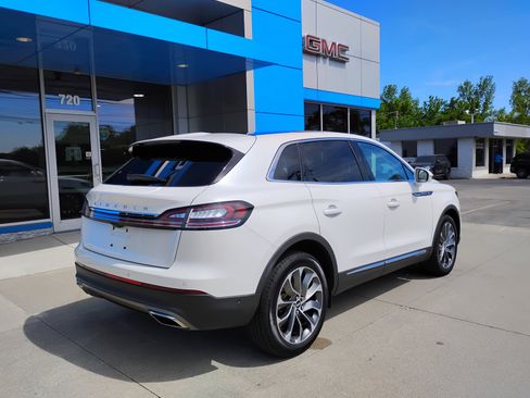 Used 2021 Lincoln Nautilus Reserve w/ Equipment Group 201A AWD/4WD image 5