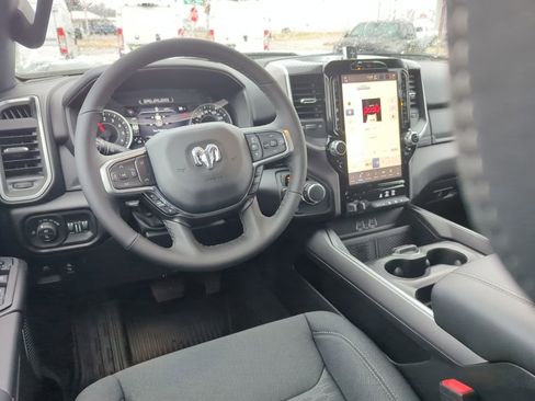 New 2026 RAM 1500 Big Horn AWD/4WD image 14