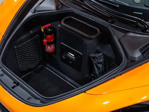 Used 2019 McLaren 720S Performance RWD image 36