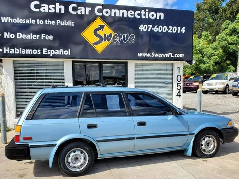 Used 1990 Toyota Corolla Deluxe image 5