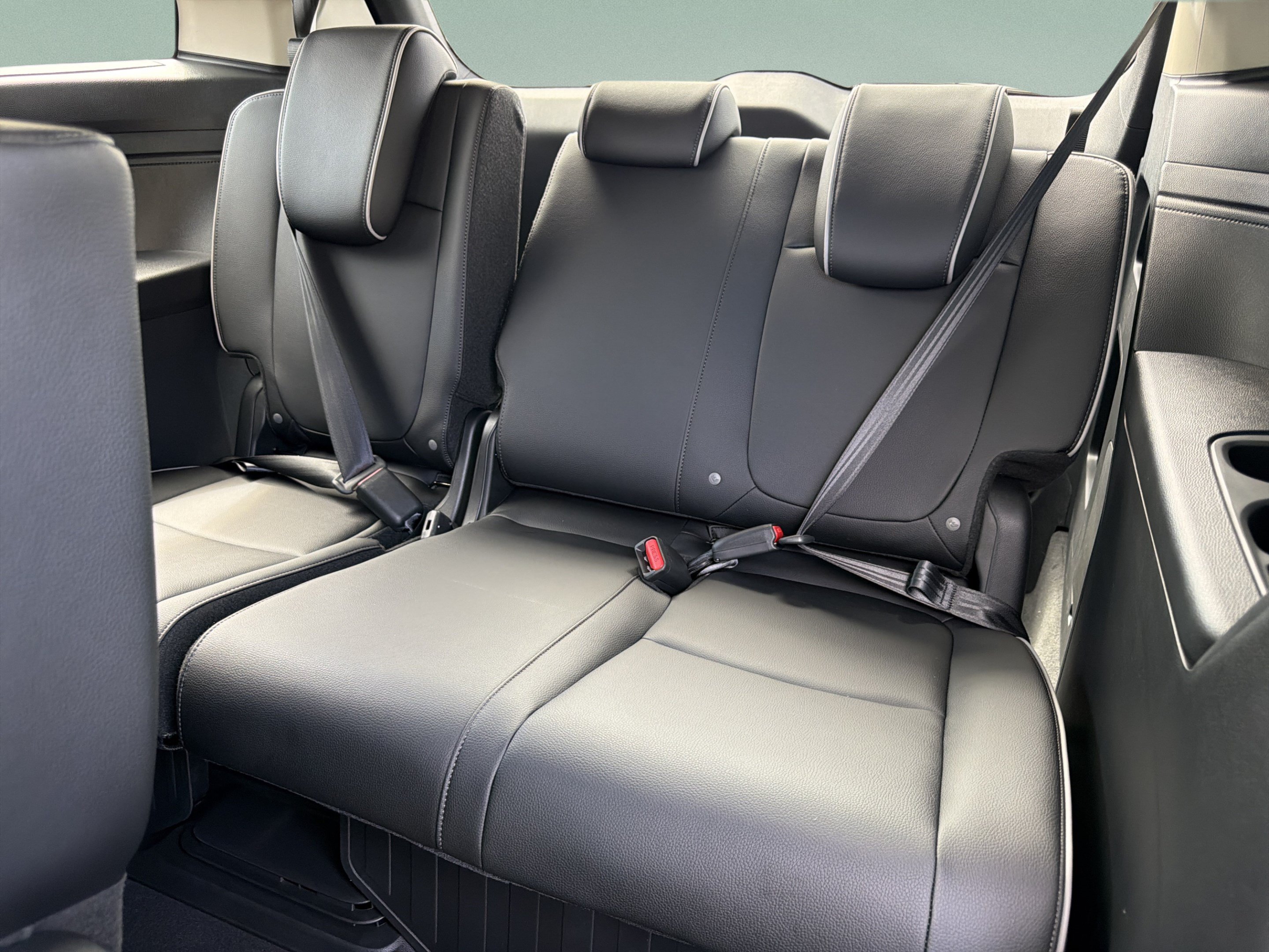 New 2027 Honda Odyssey Touring image 31
