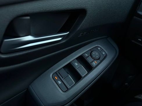 New 2026 Nissan Sentra SV w/ SV Convenience Package FWD image 23