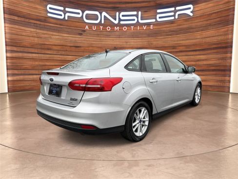 Used 2016 Ford Focus SE image 7