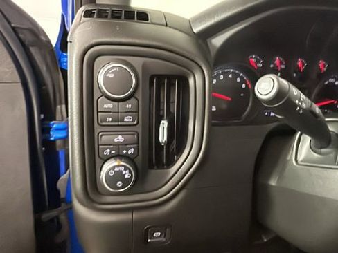 Used 2024 Chevrolet Silverado 1500 Custom AWD/4WD image 20