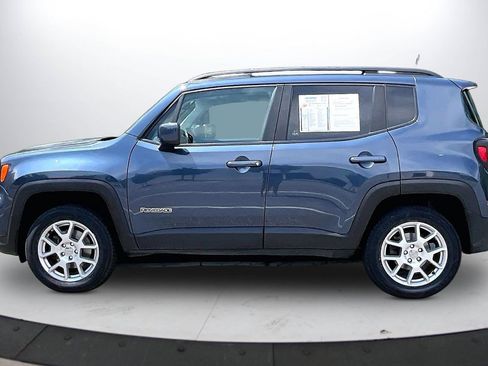 Used 2020 Jeep Renegade Latitude w/ Popular Equipment Group AWD/4WD image 5