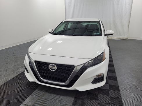 Used 2022 Nissan Altima 2.5 S FWD image 15