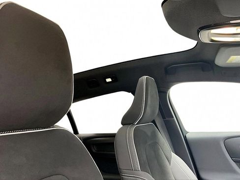 Used 2023 Volvo C40 P8 Recharge Ultimate image 26