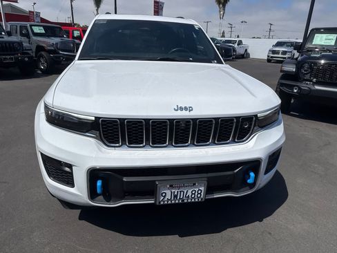 Used 2023 Jeep Grand Cherokee Overland w/ Advanced Protech Group III AWD/4WD image 5