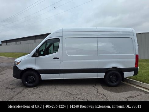 New 2026 Mercedes-Benz Sprinter 2500 image 2