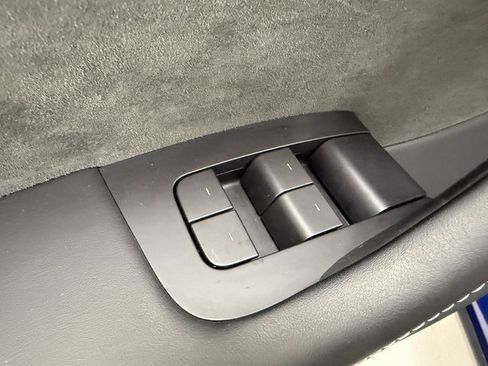 Used 2023 Tesla Model Y Long Range image 29