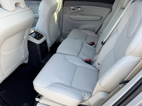 New 2026 Volvo XC90 T8 Ultra w/ Protection Package Premier AWD/4WD image 21