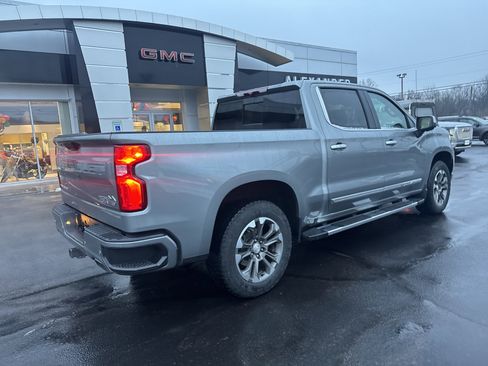 Used 2023 Chevrolet Silverado 1500 High Country w/ Z71 Off-Road Package image 3