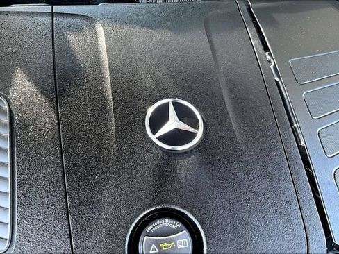 Used 2026 Mercedes-Benz GLC 300 4MATIC image 29