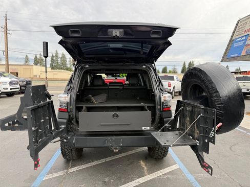 Used 2018 Toyota 4Runner TRD Pro AWD/4WD image 19