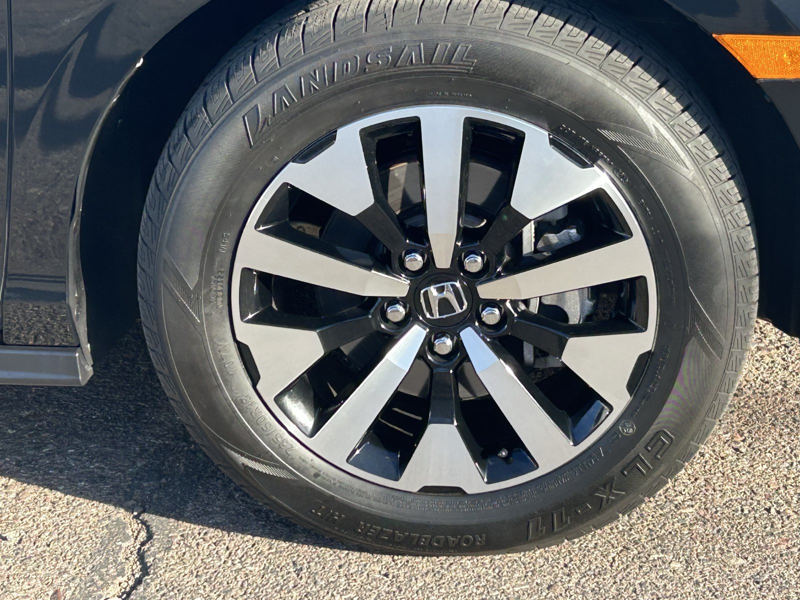Used 2025 Honda Odyssey EX-L image 9
