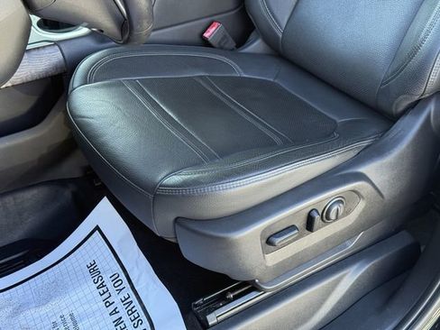 Used 2020 GMC Sierra 2500 Denali w/ Denali Ultimate Package image 13