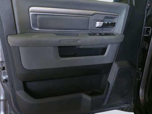 Used 2017 RAM 1500 Lone Star RWD image 12