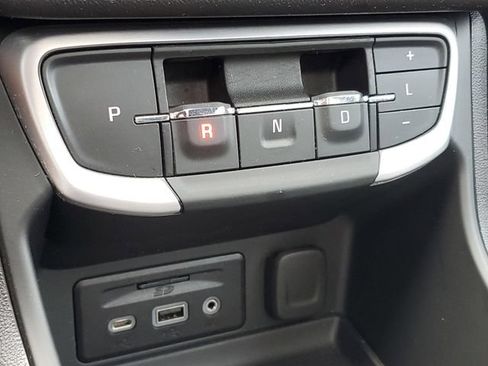 Certified 2024 GMC Terrain SLE w/ Driver Convenience Package FWD image 30