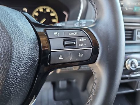Used 2025 Honda Pilot EX-L image 12