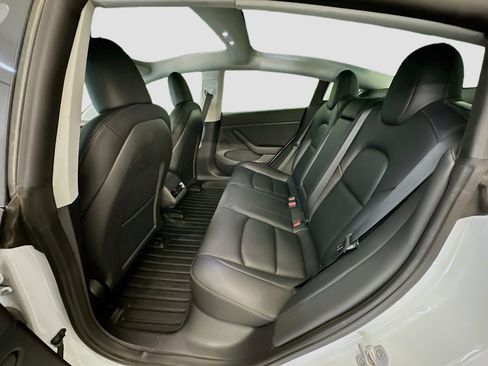 Used 2022 Tesla Model 3 Performance image 28