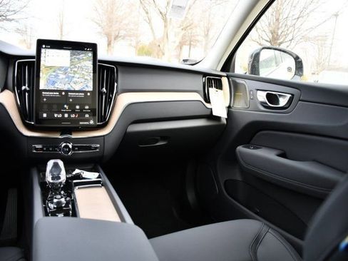 New 2026 Volvo XC60 T8 Plus w/ Protection Package Premier AWD/4WD image 20