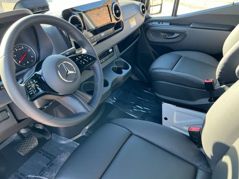 New 2026 Mercedes-Benz Sprinter 2500 image 11