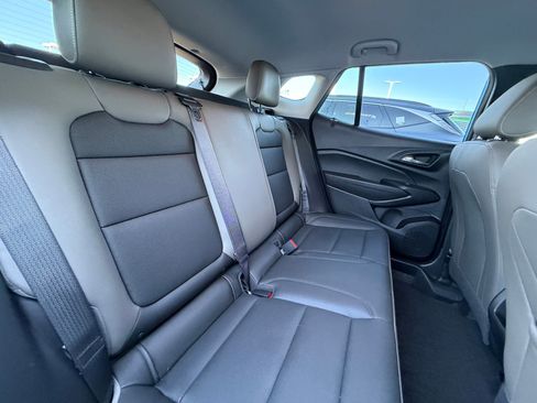 Used 2025 Chevrolet Trax ACTIV w/ Driver Confidence Package image 18