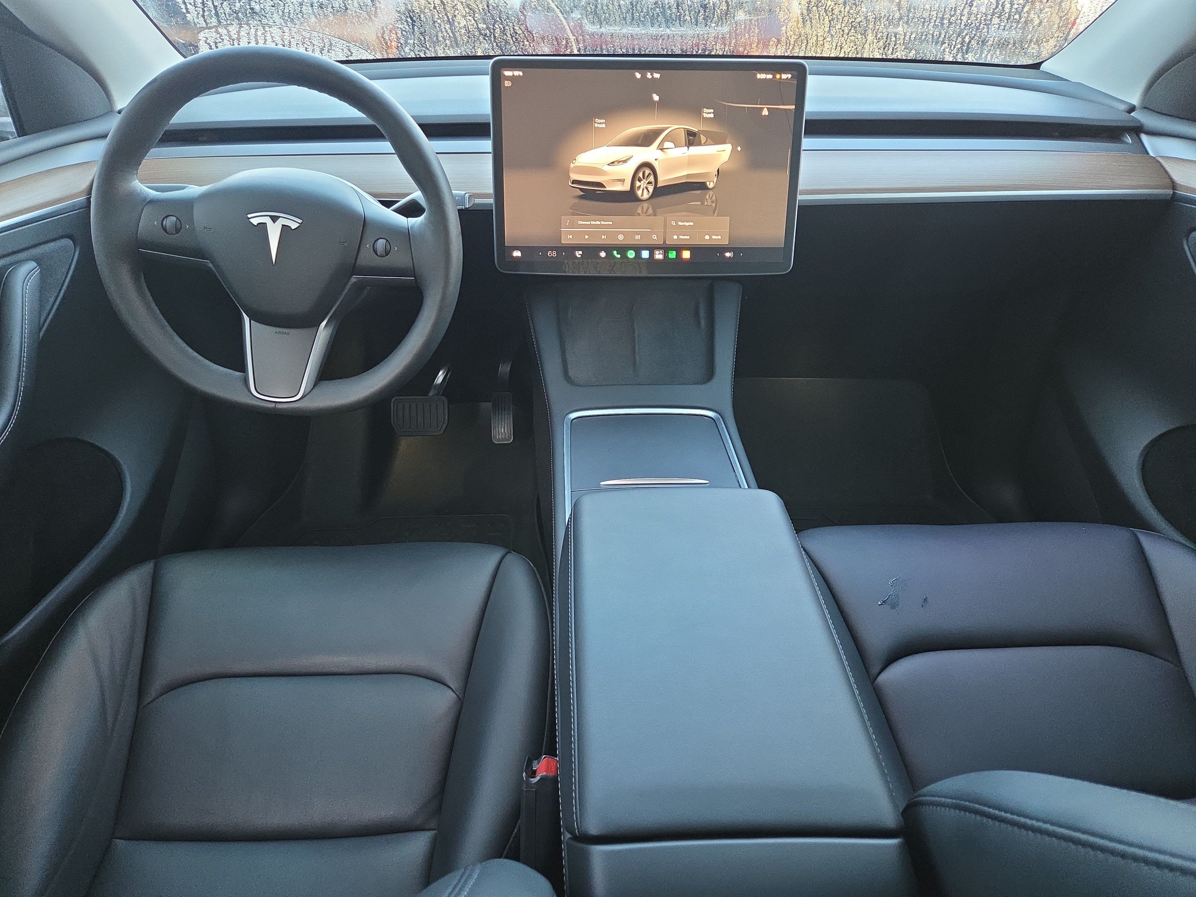 Used 2023 Tesla Model Y AWD image 24