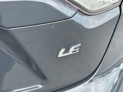 Used 2024 Toyota Corolla LE FWD image 8