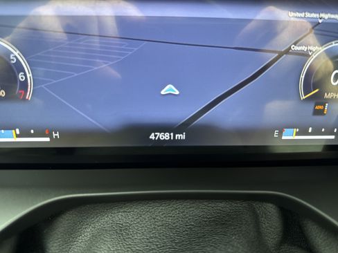 Used 2021 Jeep Grand Cherokee L Summit w/ Luxury Tech Group V image 13