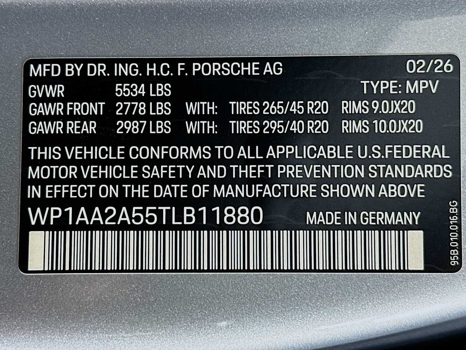 Used 2026 Porsche Macan AWD/4WD image 33