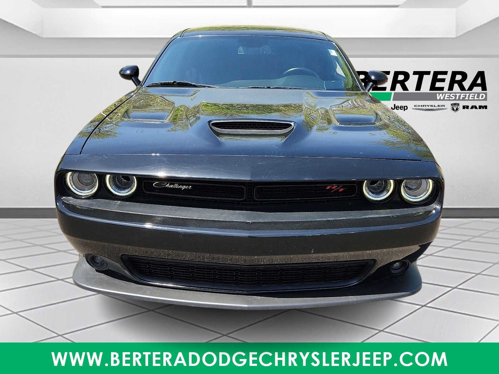 Certified 2021 Dodge Challenger R/T Scat Pack w/ Dynamics Package RWD image 2