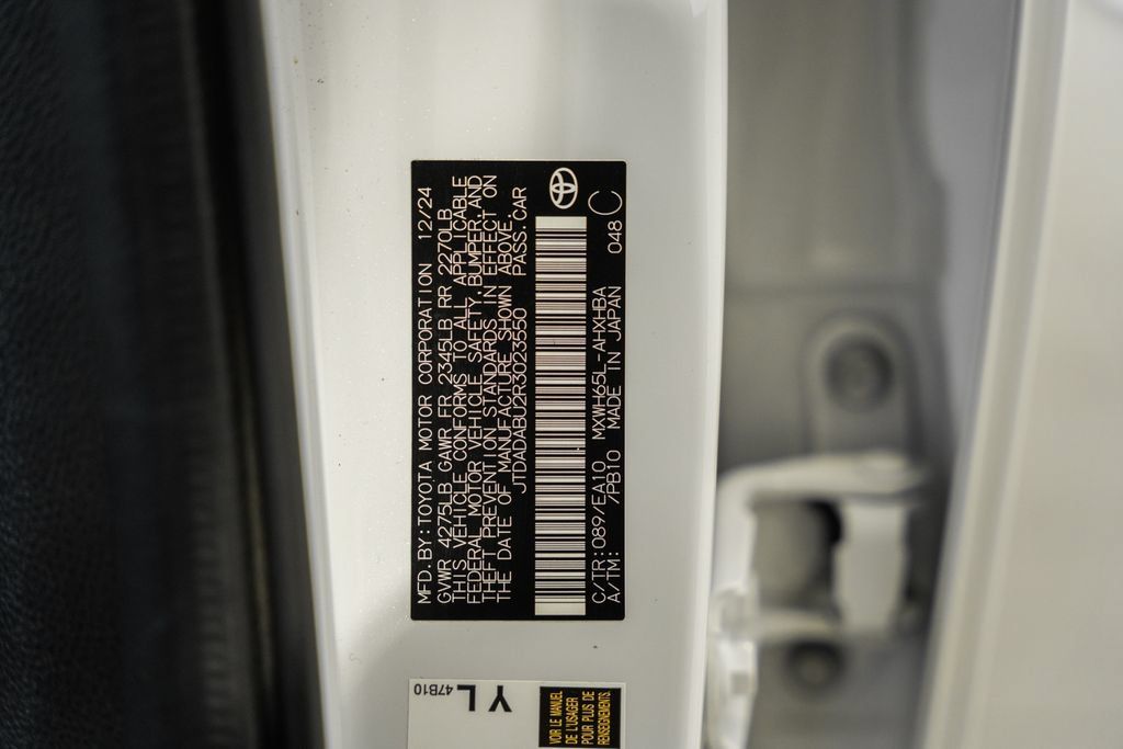 Used 2024 Toyota Prius Limited AWD/4WD image 47