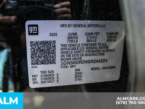 Used 2025 Chevrolet Suburban Z71 AWD/4WD image 44